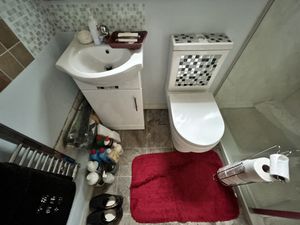 Photo 15- click for photo gallery